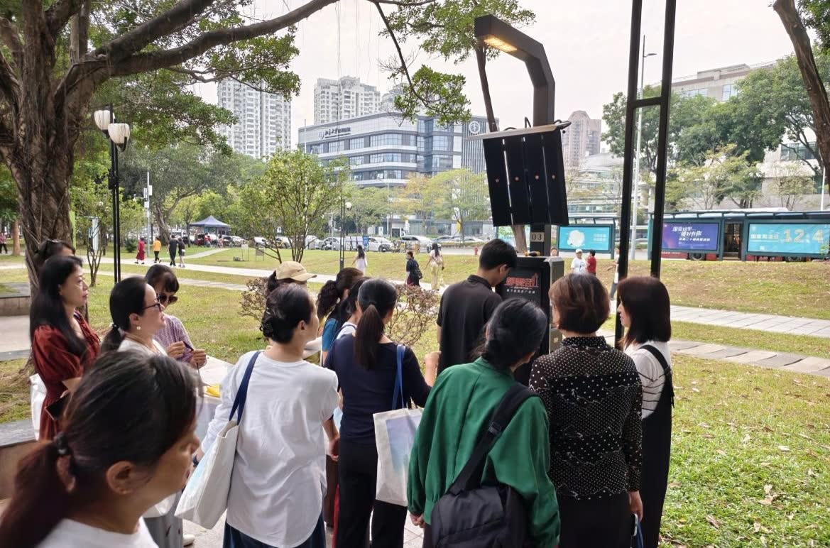深圳福田莲花山公园